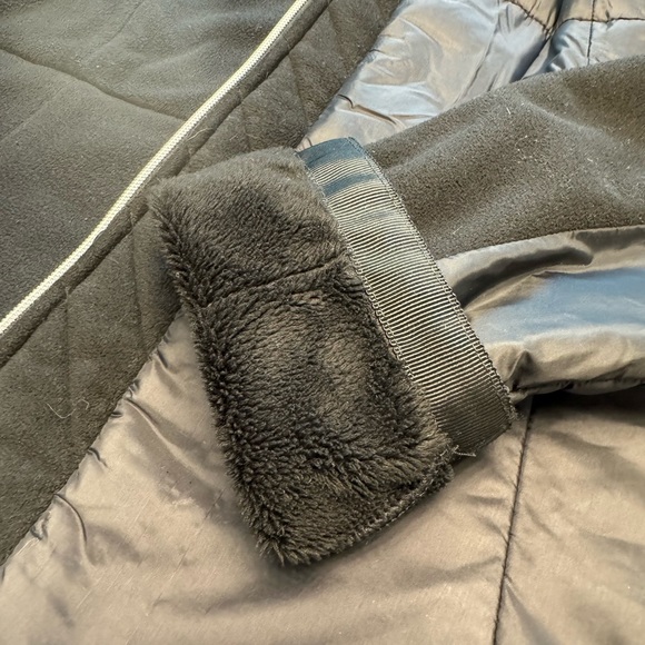 LULULEMON Black St Moritz Jacket. Size: 8 - Picture 9 of 9